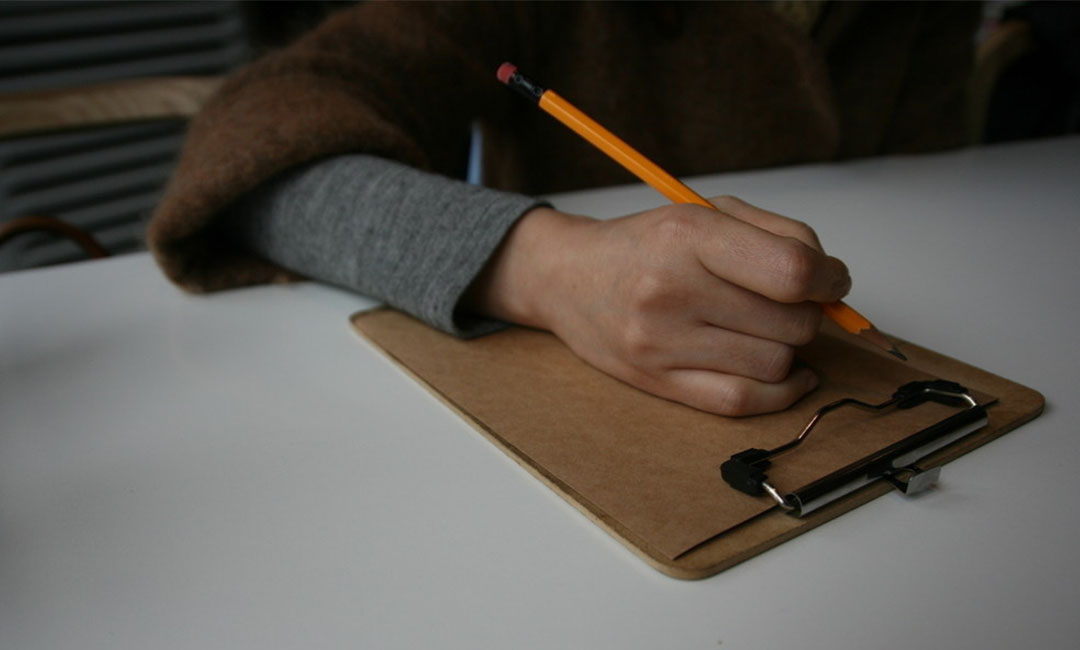 承德群主家文章代写案例